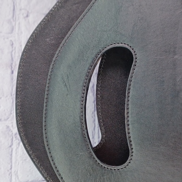 Gucci Vintage Logo Handle Tote - Picture 6 of 12